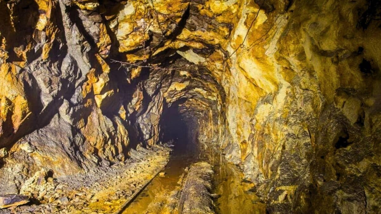 The €2.4 Trillion Gold Mystery: How Helium Is Redrawing the Map of Hidden Mineral Wealth